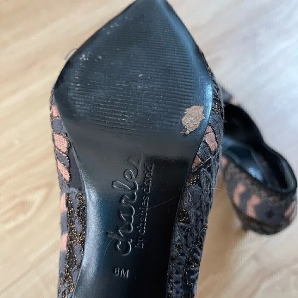 Charles David Addie Maxx Aztec Pumps Stiletto Heels Size 6